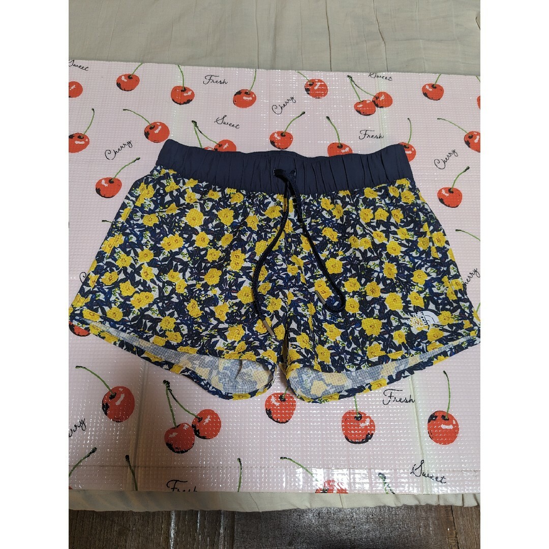 ノースフェイス ベントメッシュショーツ パンツ ショート 花柄 レディース M