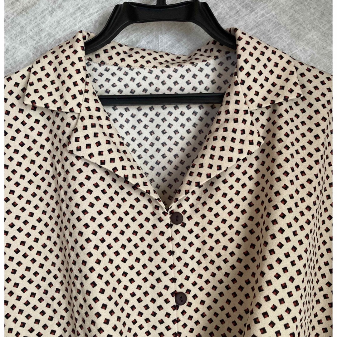[新品・未使用] 裾結び開襟シャツ レディースのトップス(シャツ/ブラウス(半袖/袖なし))の商品写真