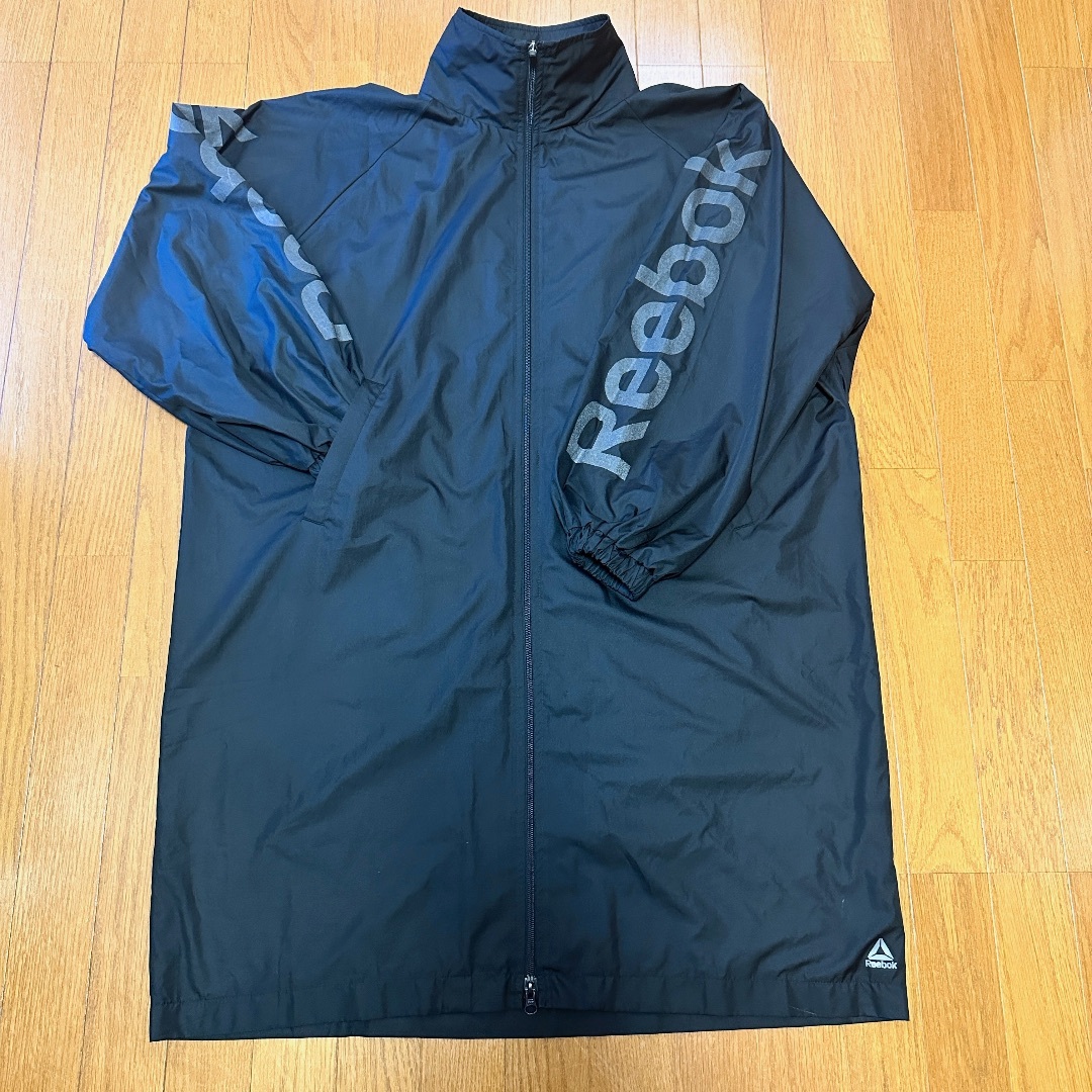 Reebok(リーボック)のReebok レディース パーカーロング コート Mサイズ 薄手メッシュ 黒 レディースのジャケット/アウター(ナイロンジャケット)の商品写真