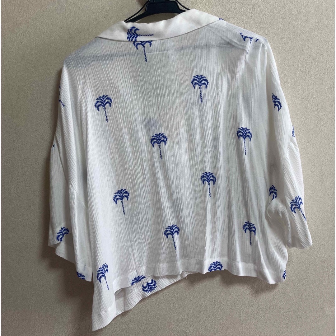 H&H(エイチアンドエイチ)のH&M レディース　アロハシャツ レディースのトップス(シャツ/ブラウス(半袖/袖なし))の商品写真