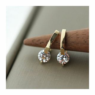 【年末売りつくしSALE！】No.27 光沢のあるジルコニアピアス ゴールド(ピアス)