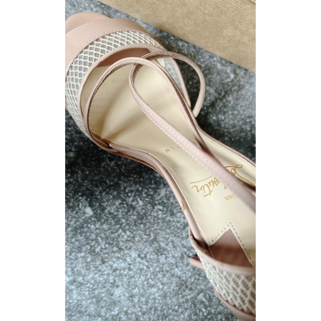 新品・未使用品 クリスチャンルブタン オープントゥ ストラップ