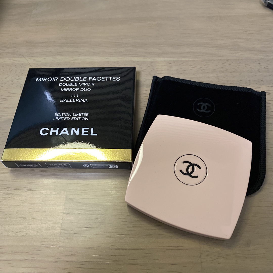 CHANEL　ミラー　111　新品　未使用