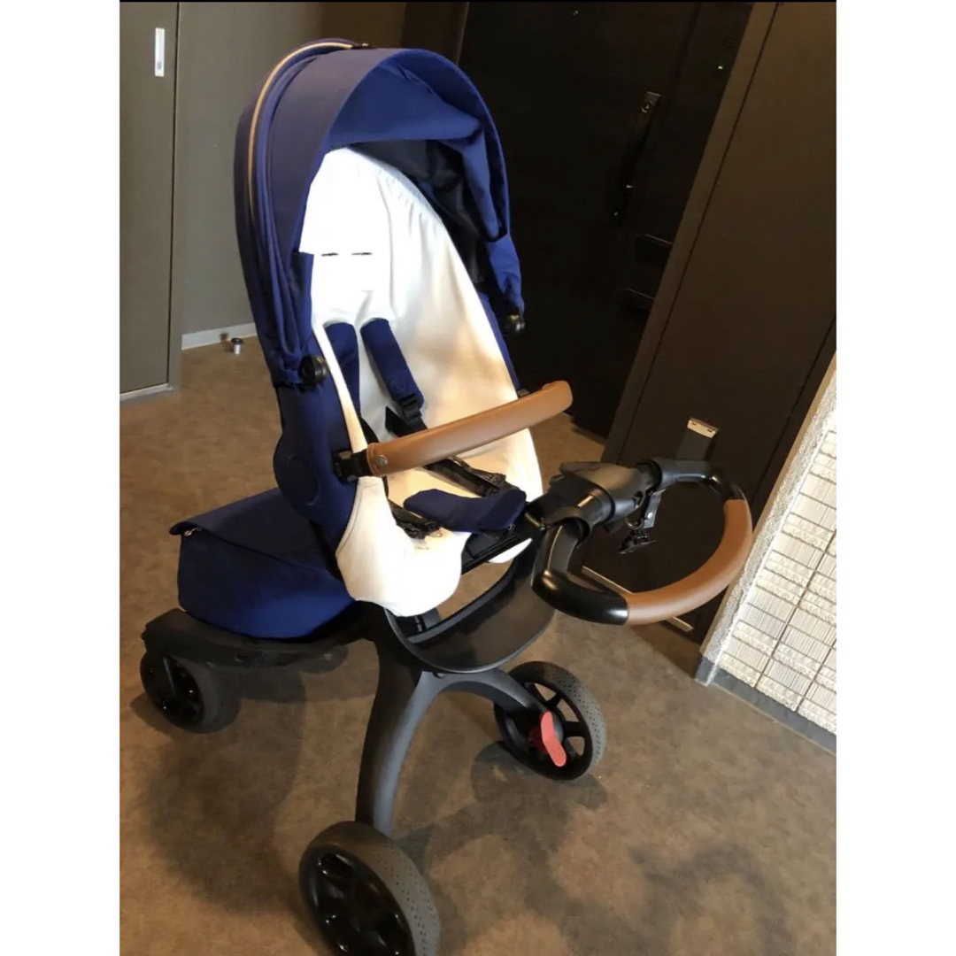 Stokke(ストッケ)のSTOKKE エクスプローリーX キッズ/ベビー/マタニティの外出/移動用品(ベビーカー/バギー)の商品写真