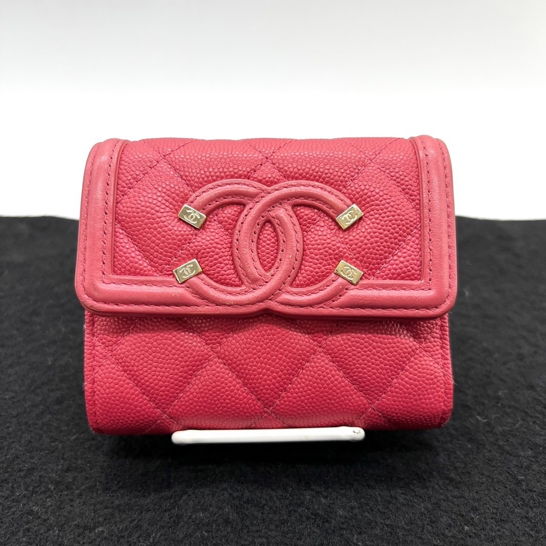 CHANEL   美品！シャネル キャビアスキン CCフィリグリー 折り財布