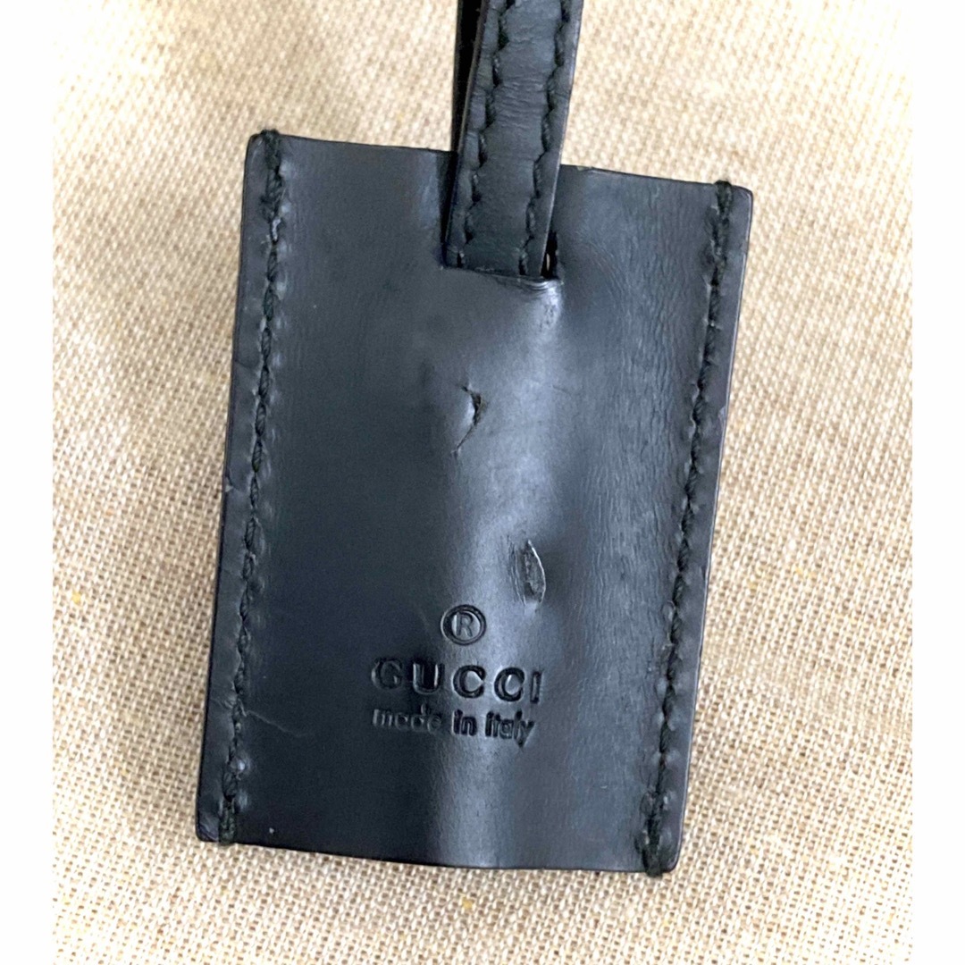 Gucci(グッチ)の正規品 GUCCI/グッチ レザー/本革 クロシェット キーケース ブラック 黒 レディースのファッション小物(キーホルダー)の商品写真