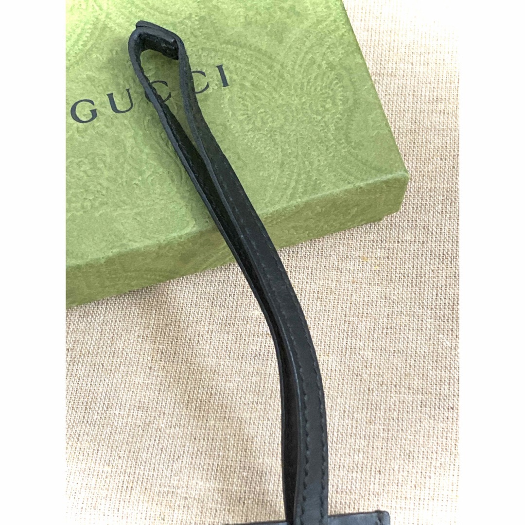 Gucci(グッチ)の正規品 GUCCI/グッチ レザー/本革 クロシェット キーケース ブラック 黒 レディースのファッション小物(キーホルダー)の商品写真