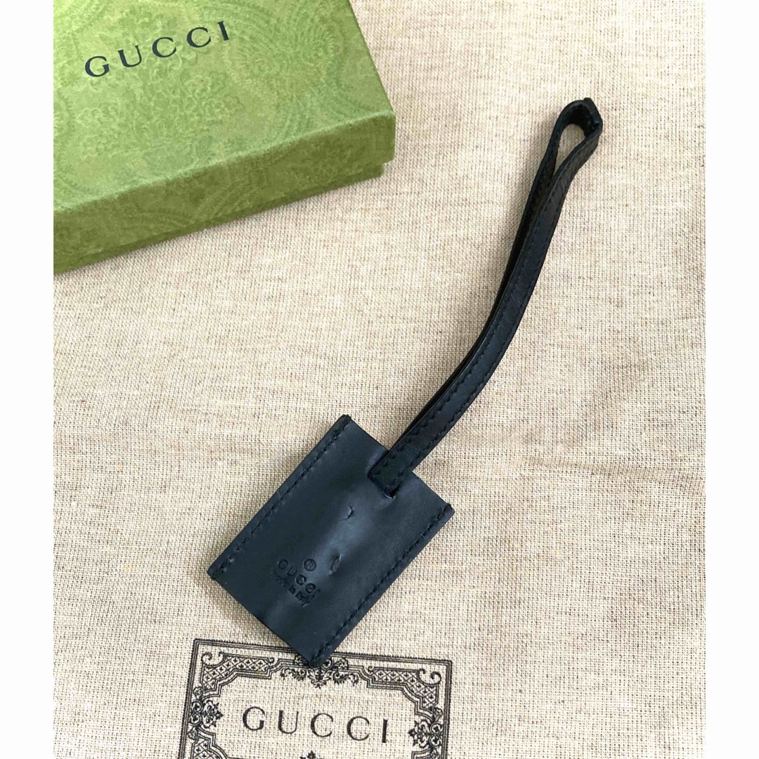 Gucci(グッチ)の正規品 GUCCI/グッチ レザー/本革 クロシェット キーケース ブラック 黒 レディースのファッション小物(キーホルダー)の商品写真