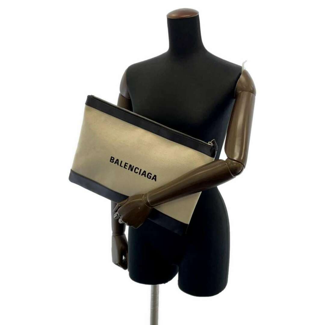 即納豊富な Balenciaga - バレンシアガ ネイビー クリップ クラッチ