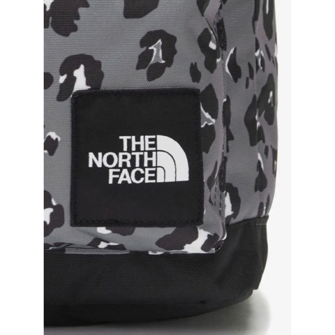 新品　THE NORTH FACE ノースフェイス　リュックサック　レオパード柄