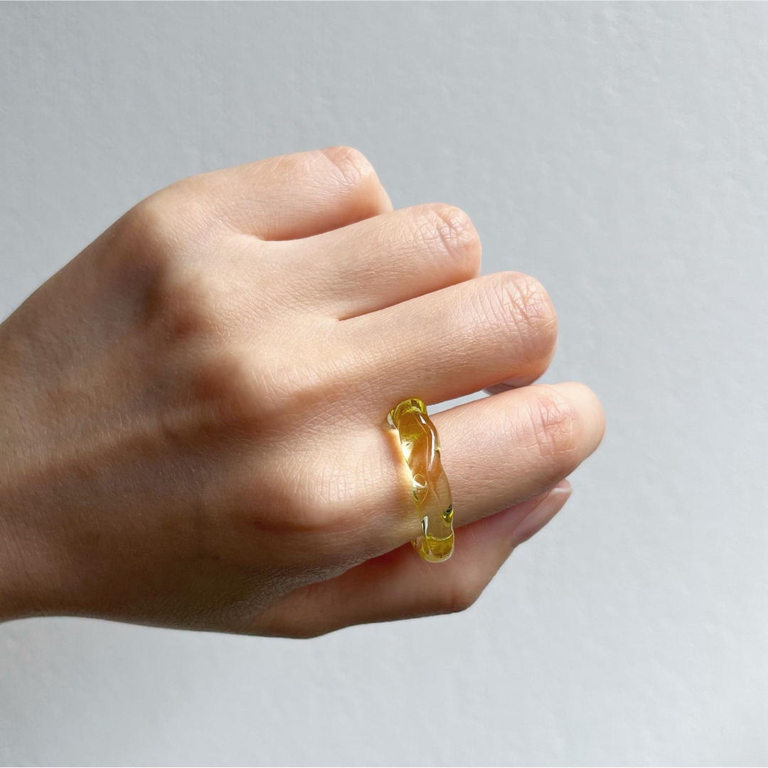 wave ring /  yellow レディースのアクセサリー(リング(指輪))の商品写真