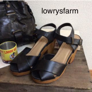 ローリーズファーム(LOWRYS FARM)のローリーズファーム○黒フェイクレザーサンダル○ほぼ未使用◯レディースM(サンダル)