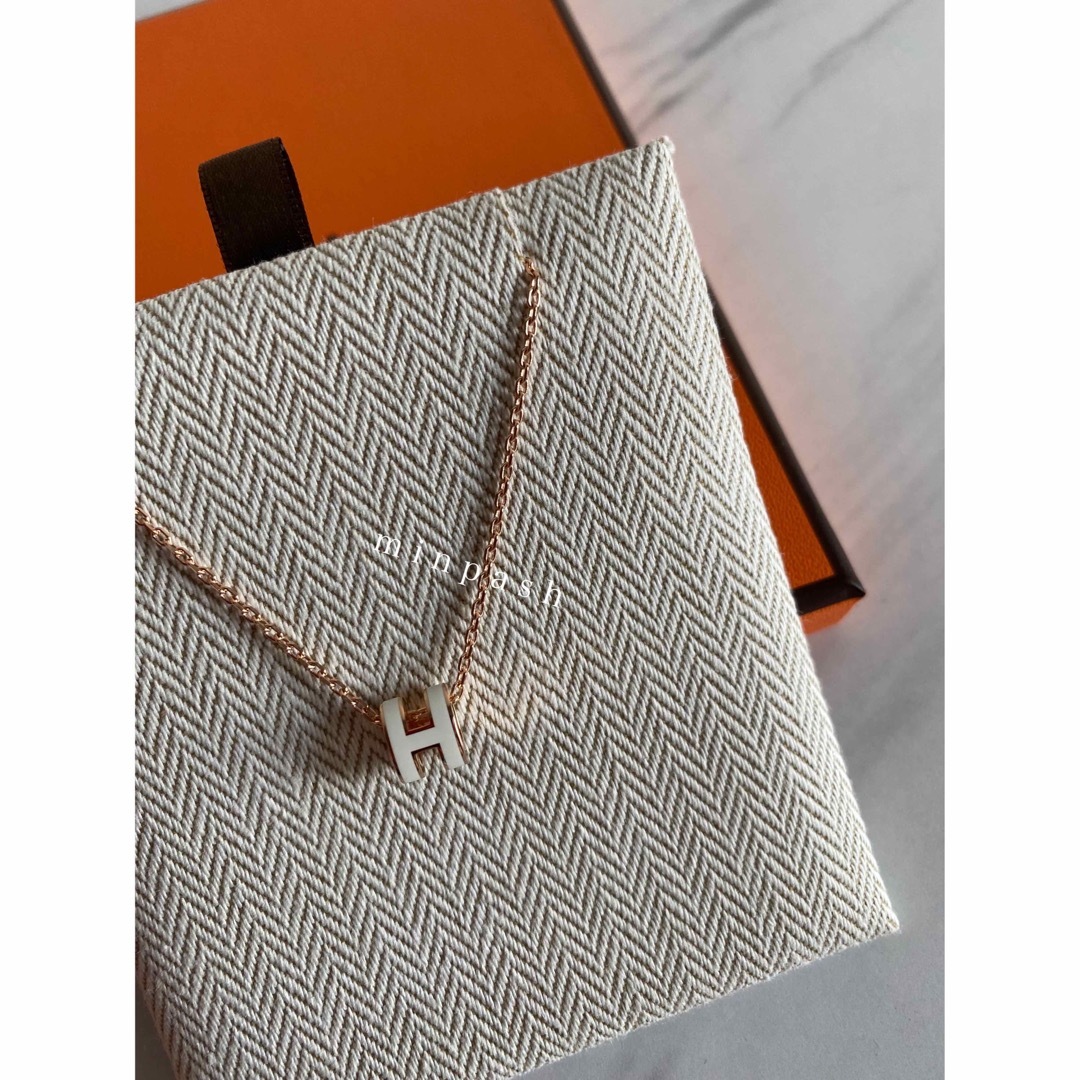 Hermes(エルメス)のHERMES ♡ ミニ ポップH WHITE ネックレス ペンダント レディースのアクセサリー(ネックレス)の商品写真