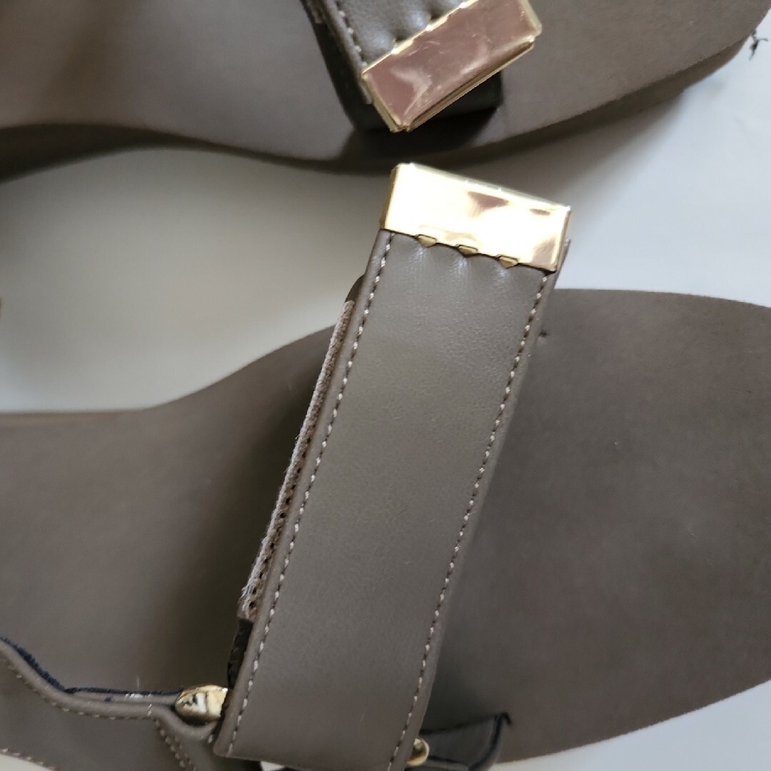 Sesto*厚底サンダルグレイッシュベイジュ レディースの靴/シューズ(サンダル)の商品写真