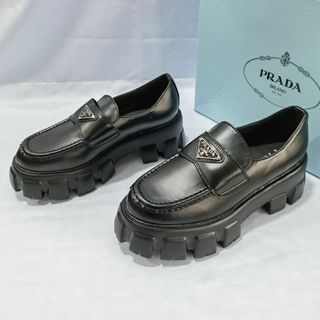 贈り物 プラダ スリッポン レザー 革靴 ローファー ビジネス