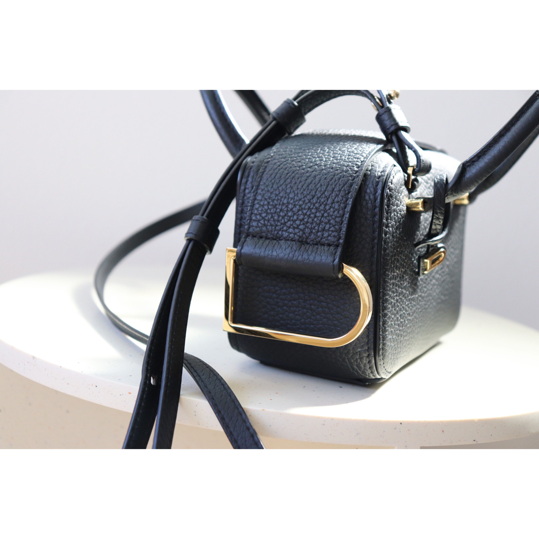 極美品 Delvaux デルヴォー クールボックス ナノ ショルダー バッグ