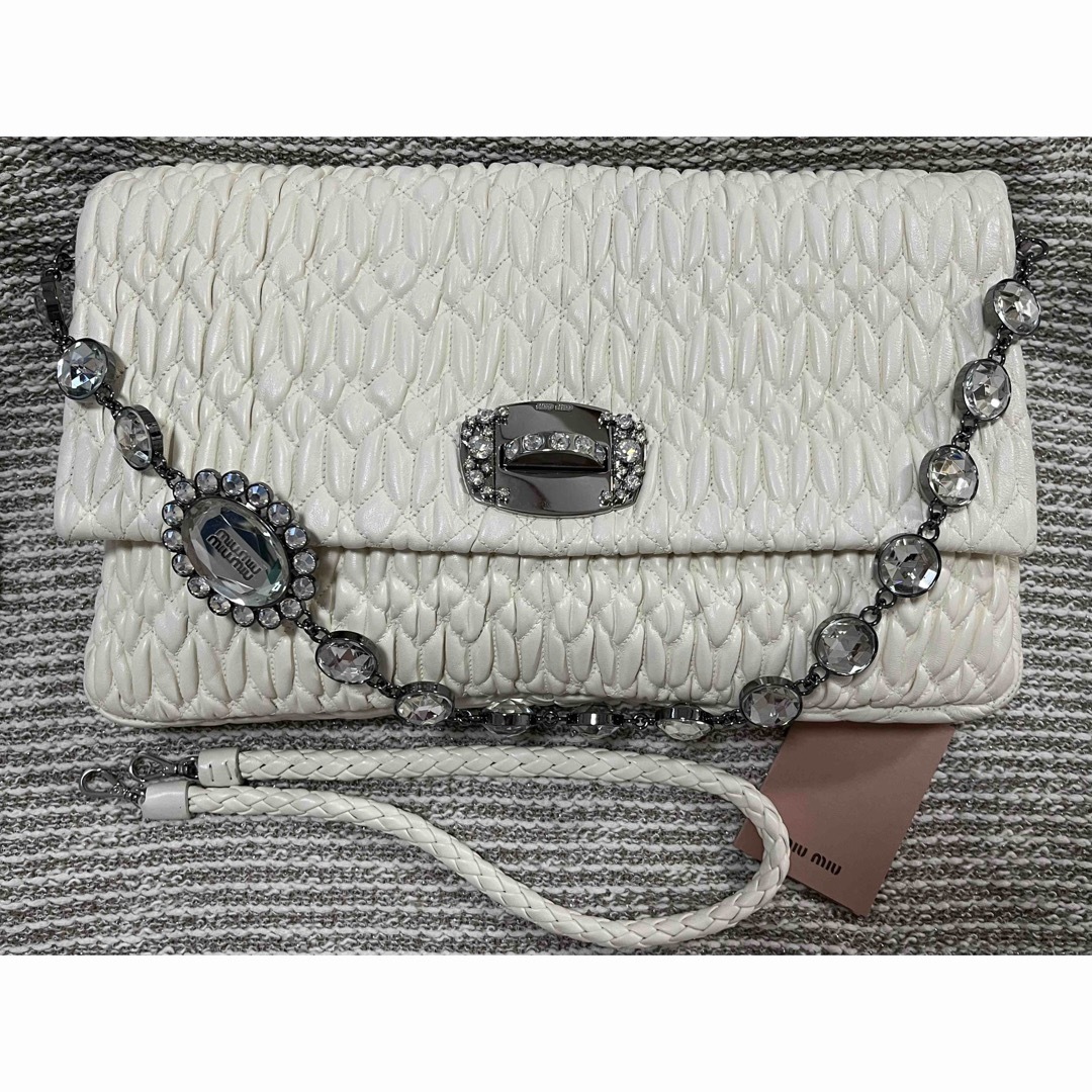 miumiu ナッパクリスタル ビジュー ホワイト バッグ miumiu ナッパクリスタル ビジュー ホワイト バッグ