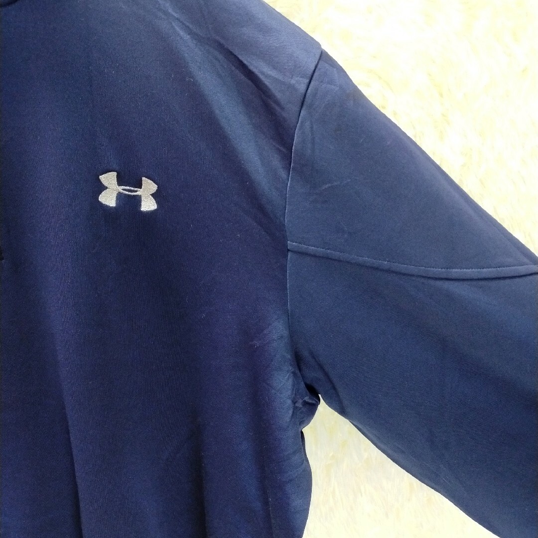 UNDER ARMOUR(アンダーアーマー)のアンダーアーマー【XL】長袖スウェット　ハーフジップ　US古着　刺繍ロゴ メンズのトップス(スウェット)の商品写真