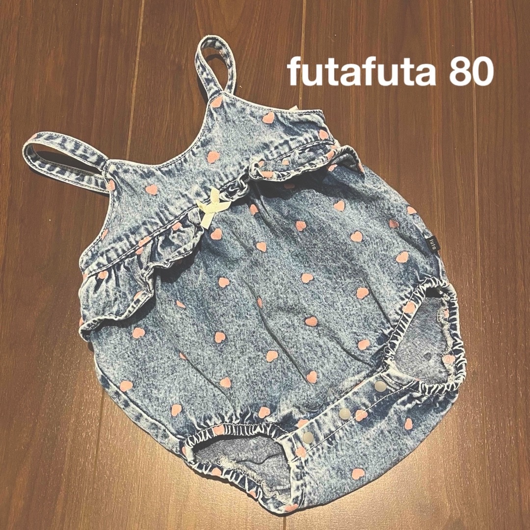 futafuta(フタフタ)のフタフタ♡ハートデニムロンパース80 キッズ/ベビー/マタニティのベビー服(~85cm)(ロンパース)の商品写真