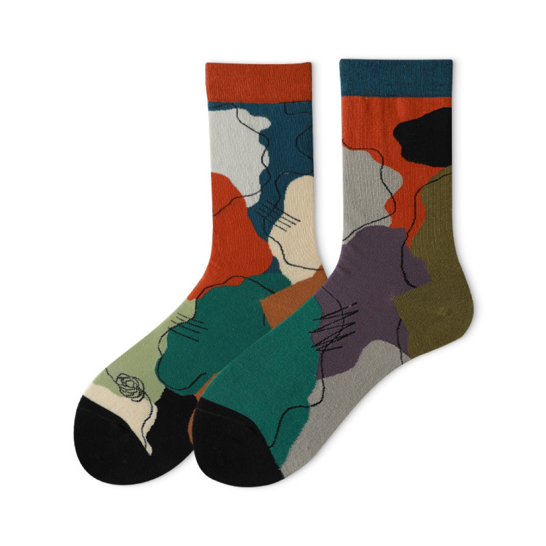 靴下 アシンメトリー デザイン アート マルチカラー ソックス 総柄 B レディースのレッグウェア(ソックス)の商品写真