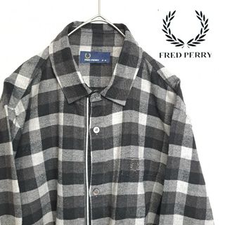 フレッドペリー(FRED PERRY)の【美品】FRED PERRY ネルシャツ 長袖 チェック柄 黒×グレー M(シャツ)