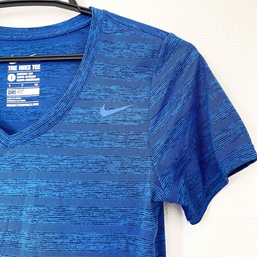 NIKE(ナイキ)のused★美品 NIKEナイキ　ツルツル半袖Tシャツ レディースのトップス(Tシャツ(半袖/袖なし))の商品写真