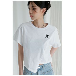 購入価格6500円 韓国 オルチャン ヨジャドル AVANDRESS 白Ｔシャツ(Tシャツ(半袖/袖なし))