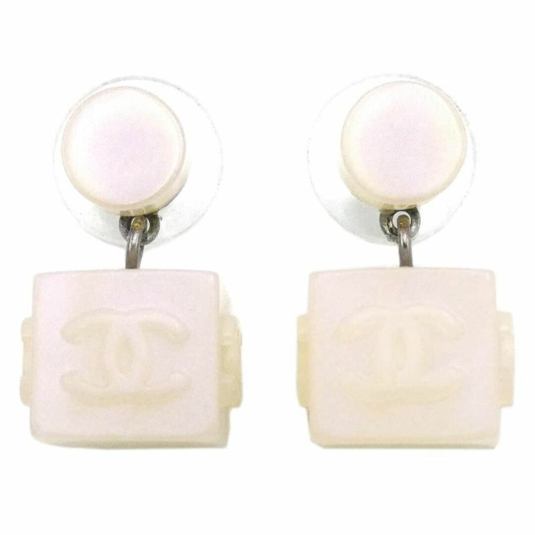 CHANEL - シャネル ピアス プラスチック ココマーク キューブ ホワイト