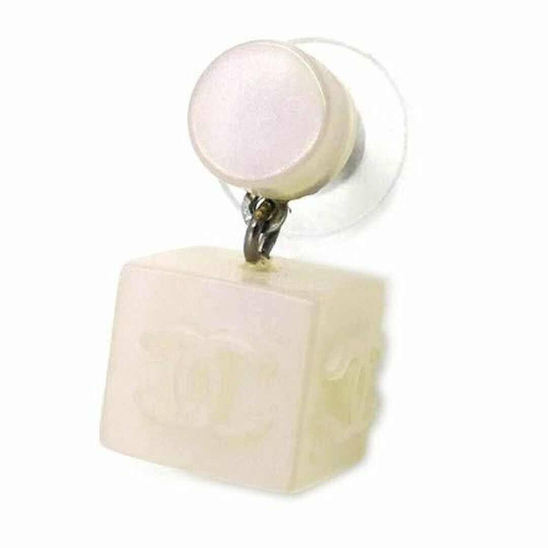 CHANEL - シャネル ピアス プラスチック ココマーク キューブ ホワイト