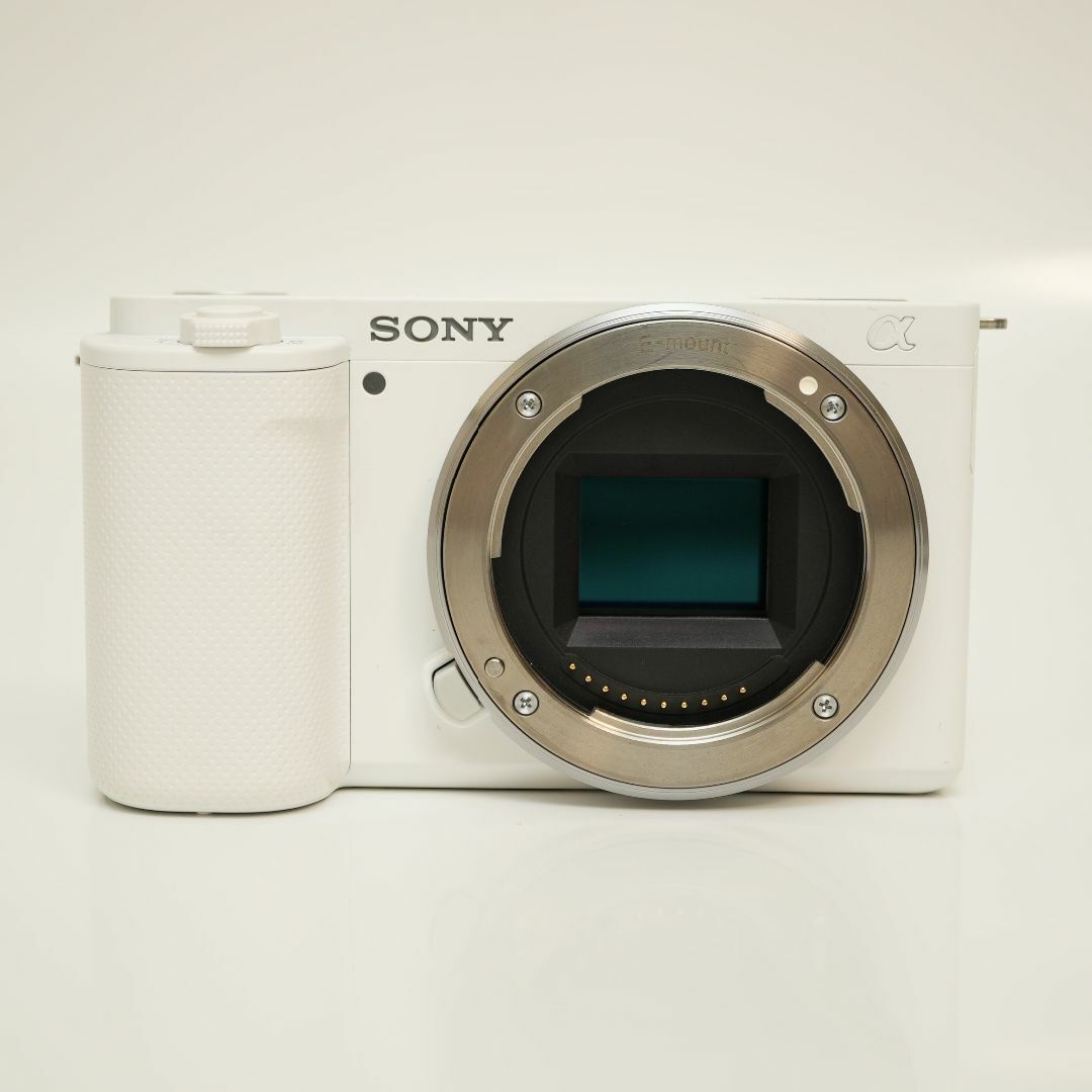 SONY(ソニー)の【美品】Sony ZV-E10 ホワイト ボディ スマホ/家電/カメラのカメラ(ミラーレス一眼)の商品写真