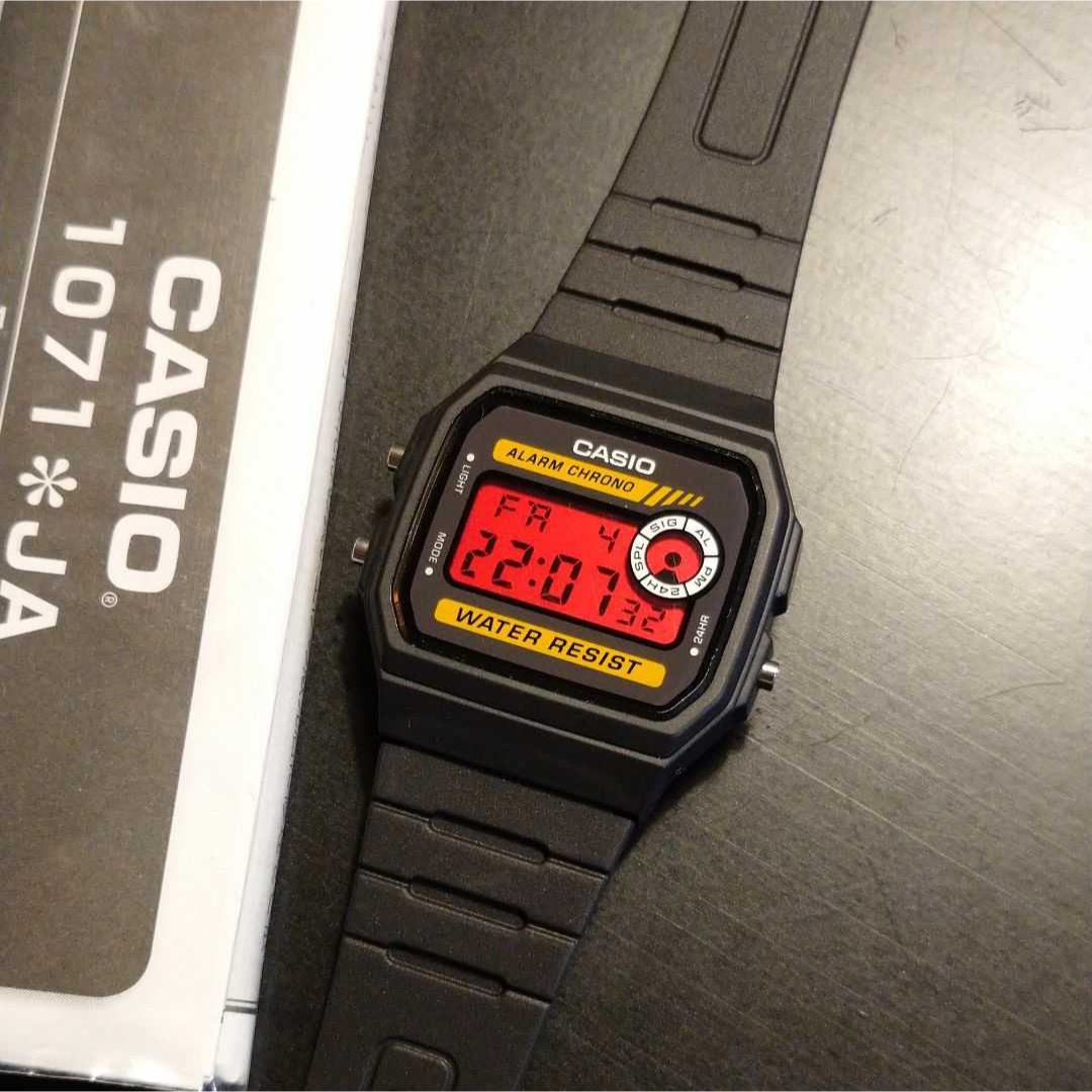 【激安】 腕時計 デジタル 赤 チープカシオ クロノグラフ 液晶反転 カシオ 腕時計(デジタル) 【激安】 腕時計 デジタル 赤 チープカシオ クロノグラフ 液晶反転 カシオ 腕時計(デジタル)