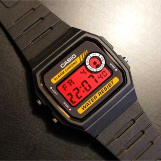 カシオ(CASIO)の【新品】カシオ チープカシオ クロノグラフ デジタル　腕時計  液晶反転　赤(腕時計(デジタル))