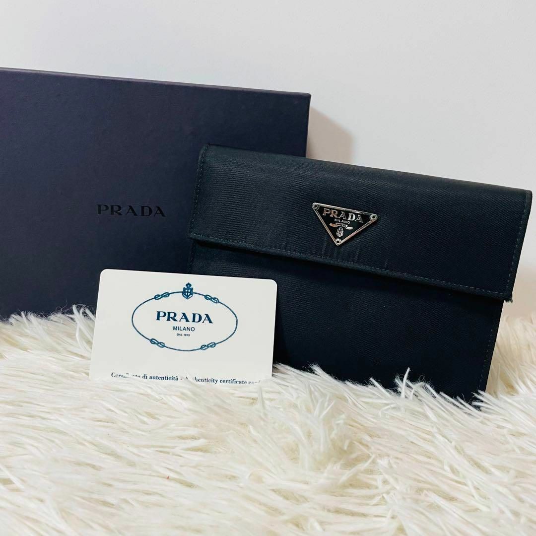 PRADA 三つ折り財布 箱付き