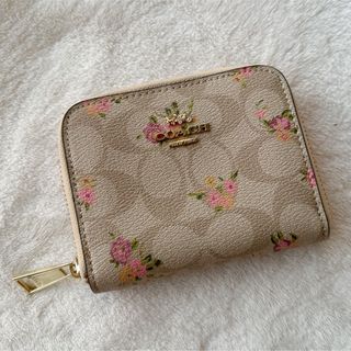 コーチ(COACH)の未使用coach コーチ　ラウンドファスナー　コインケース 小銭入れ　財布　花柄(コインケース)