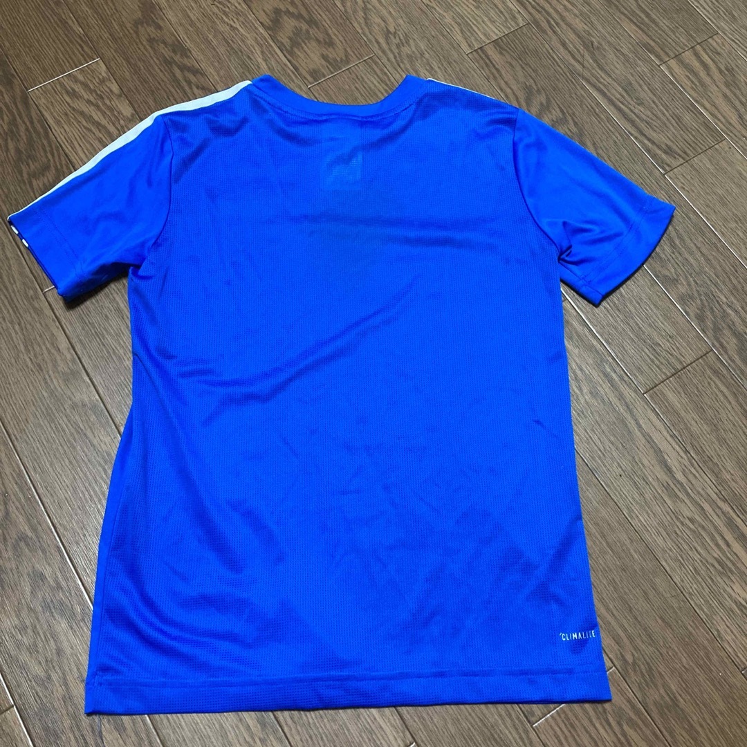 adidas(アディダス)のadidas アディダス Tシャツ 140 キッズ/ベビー/マタニティのキッズ服男の子用(90cm~)(Tシャツ/カットソー)の商品写真