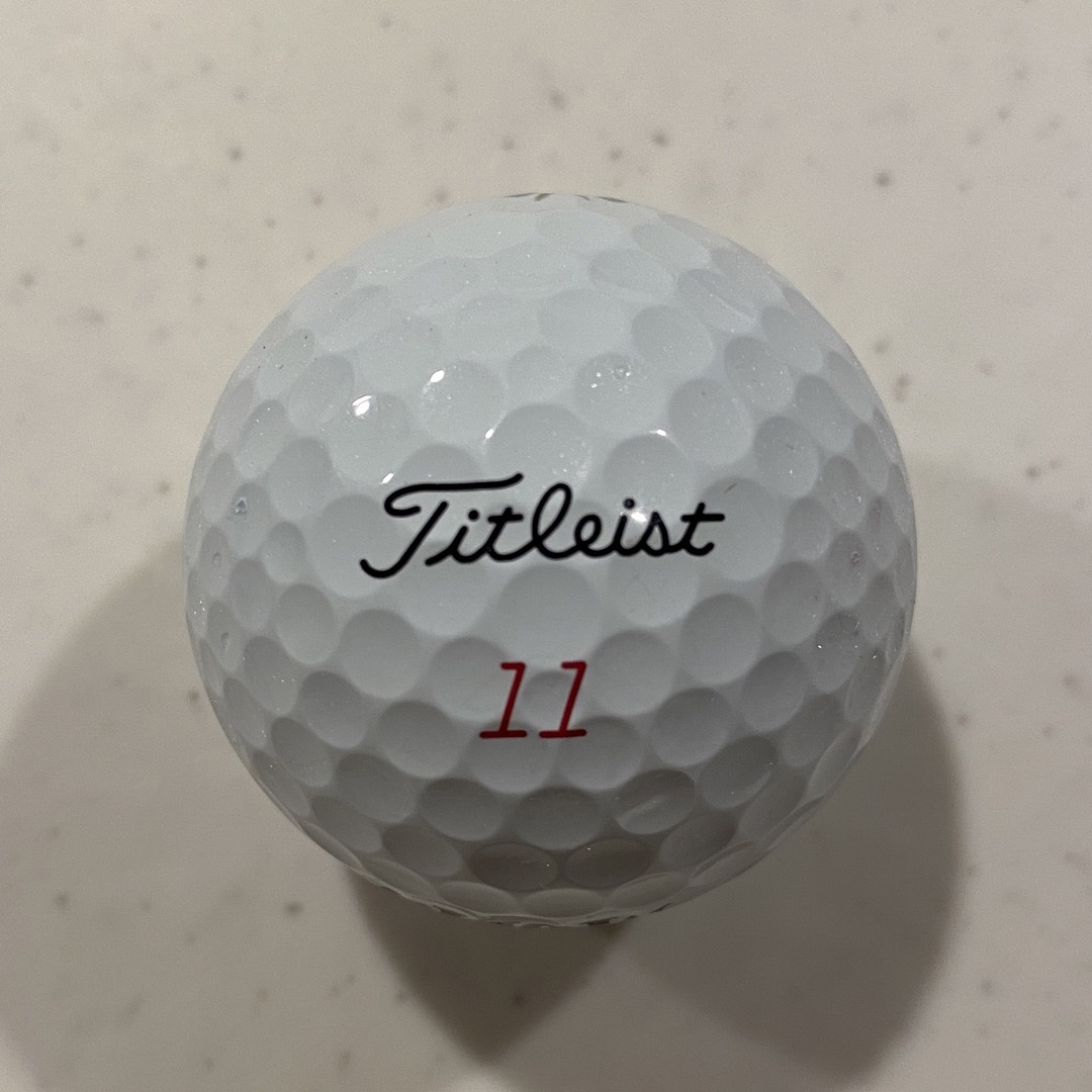 Titleist(タイトリスト)のタイトリスト　ゴルフボール　PRO V1X 1ダース チケットのスポーツ(ゴルフ)の商品写真