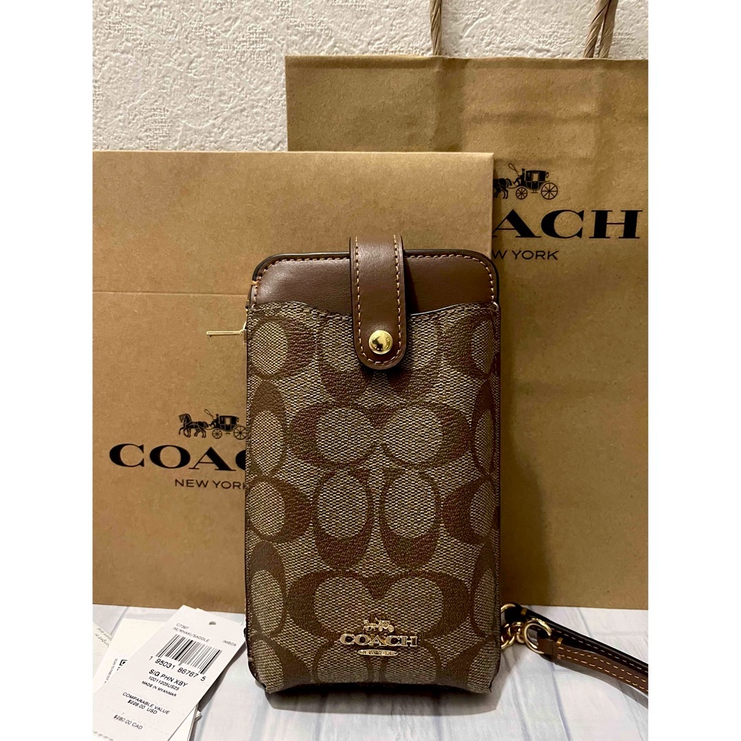 新品未使用　コーチ　COACH　大人気！　スマホショルダー　ライトカーキ