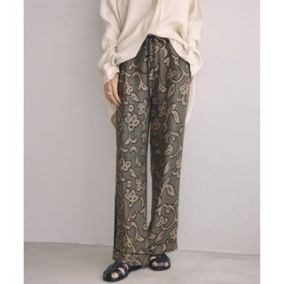 トゥデイフル(TODAYFUL)のtodayful Jacquard Leaf Roughpants (カジュアルパンツ)