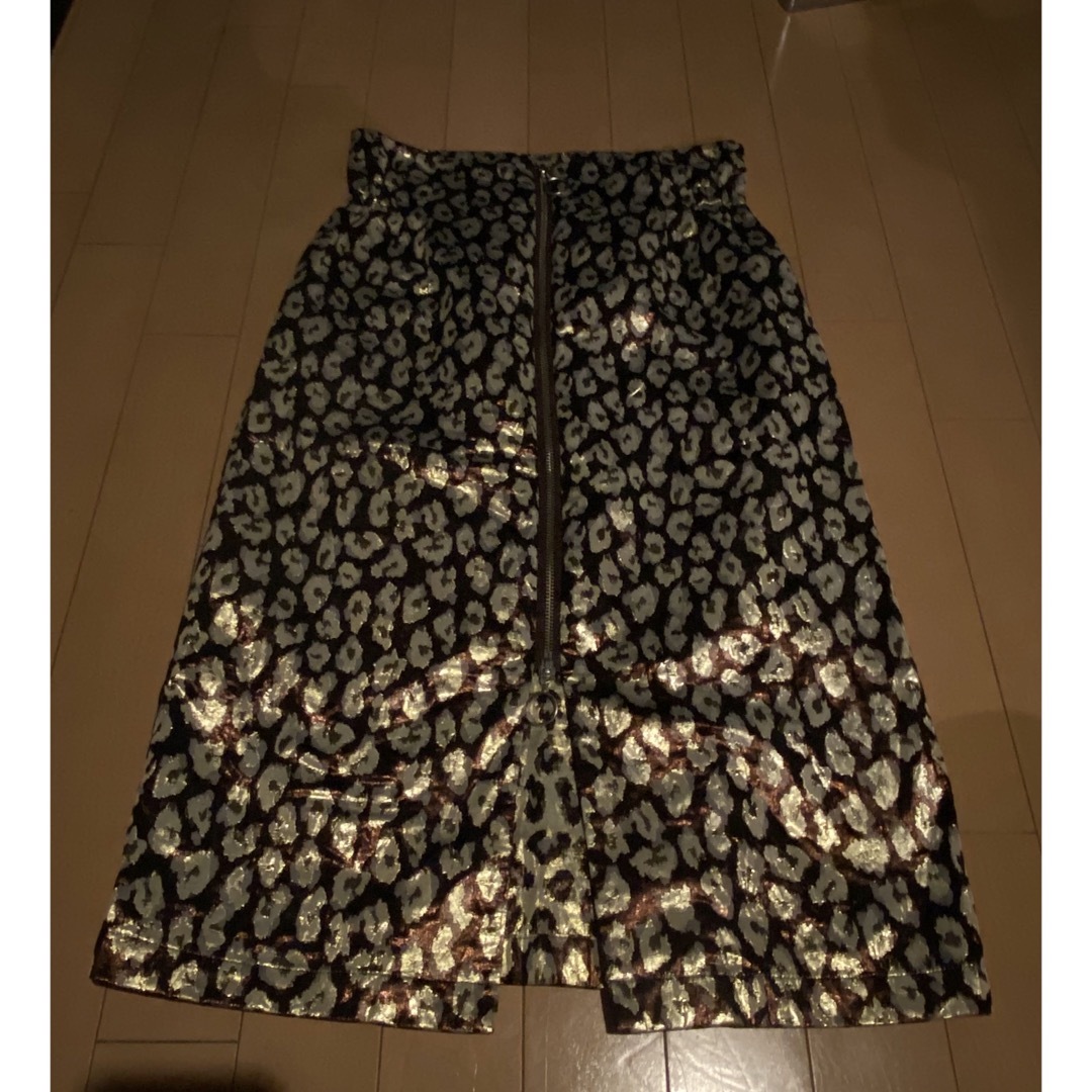 PHEENY(フィーニー)のLEOPARD JACQUARD FRONT ZIP SKIRT レディースのスカート(ひざ丈スカート)の商品写真