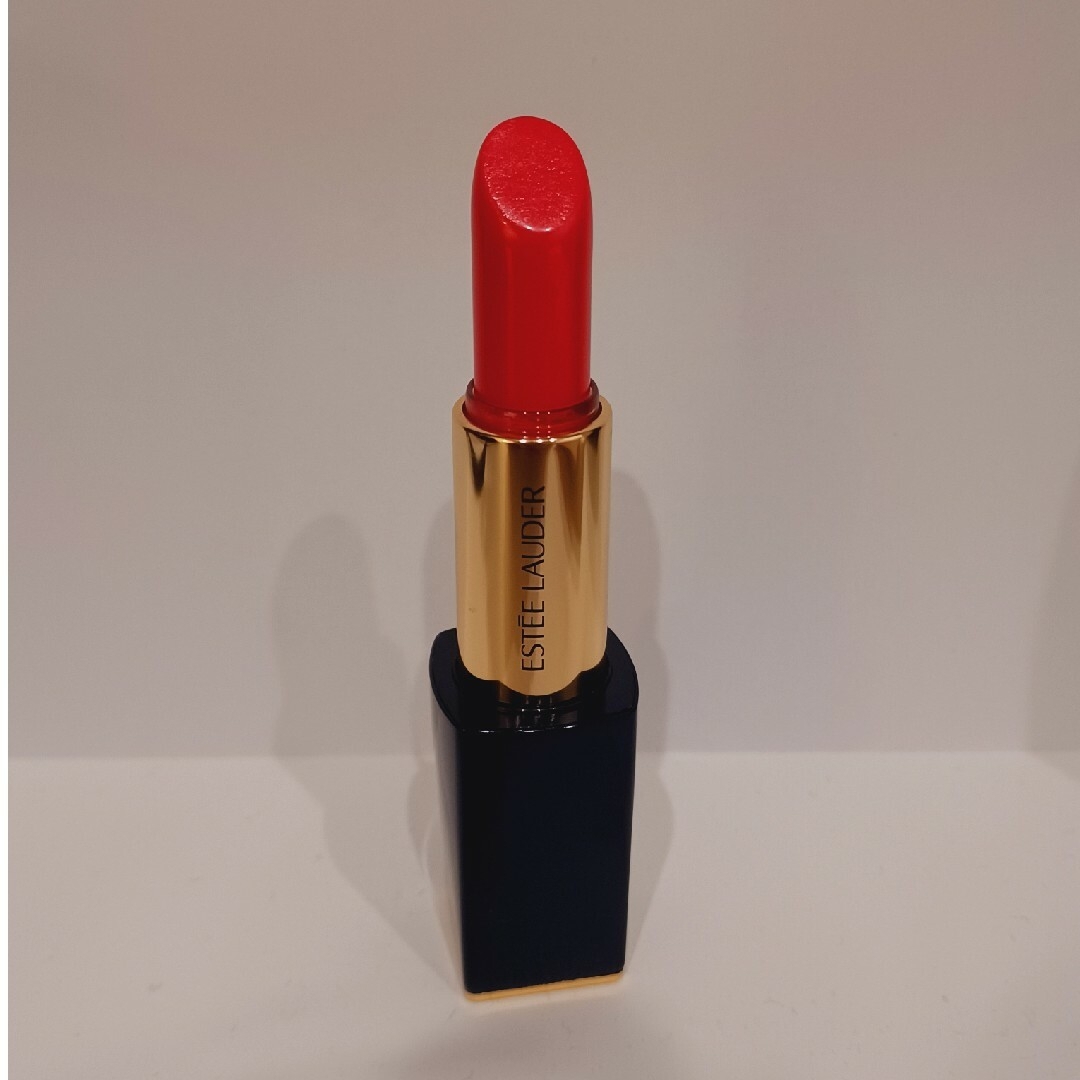 Estee Lauder エスティーローダー ピュアカラーエンヴィ リップスティック 320の通販 by みんふ's shop｜エスティローダー ならラクマ