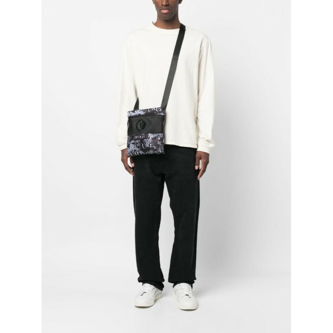 VERSACE JEANS COUTURE ショルダーバッグ グレー ブラック VERSACE JEANS COUTURE ショルダーバッグ グレー ブラック