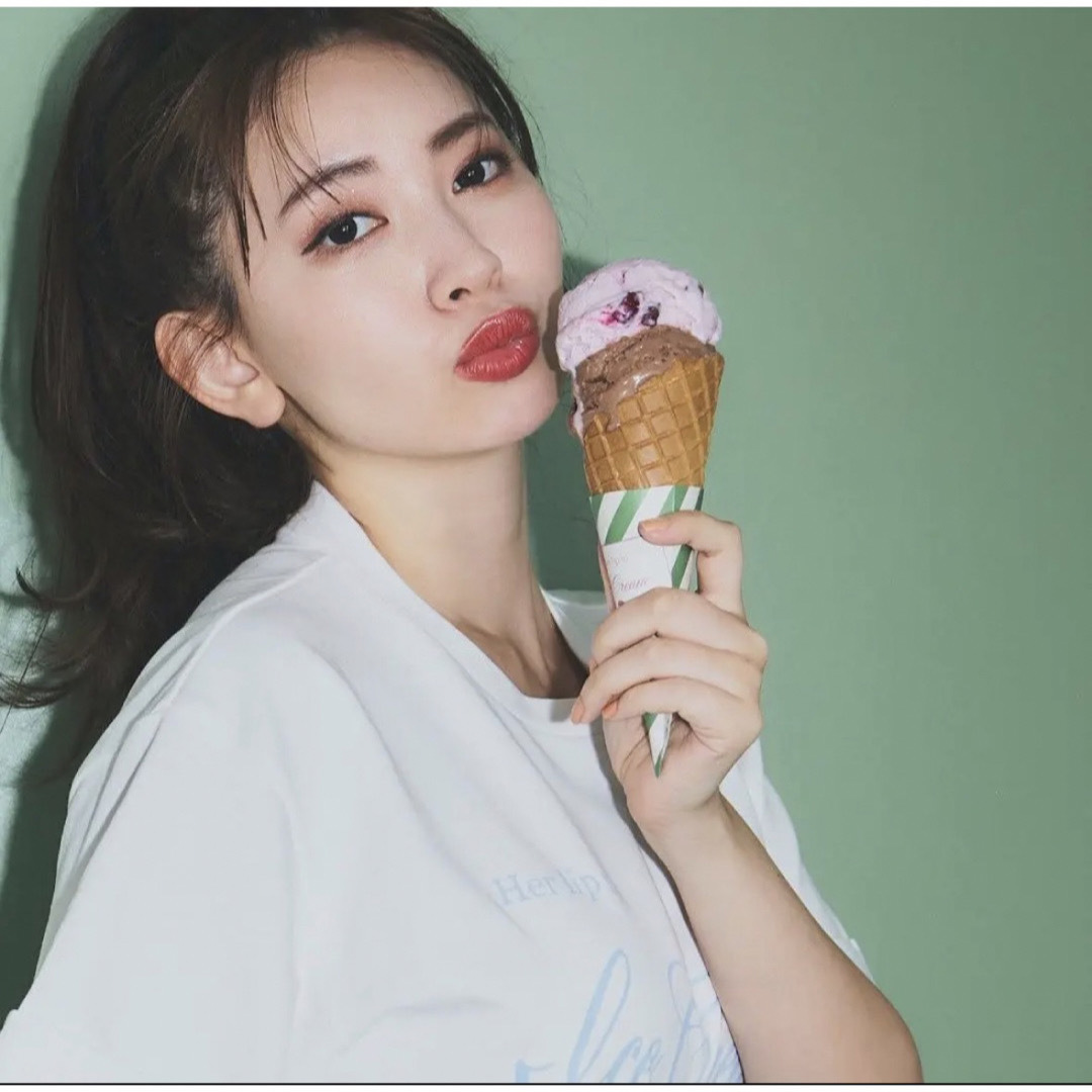 新品未使用タグ付き HLT Ice Cream Tee Herlipto