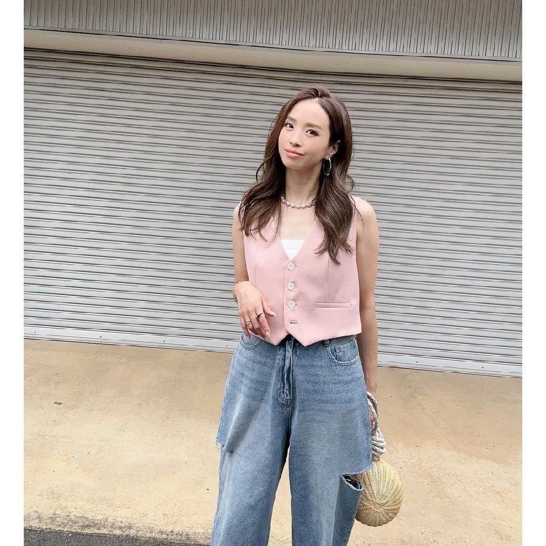 ZARA　ショート テーラード ベスト　XSサイズ　ピンク色