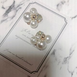 スワロフスキー(SWAROVSKI)の大粒スワロの輝き(ピアス)