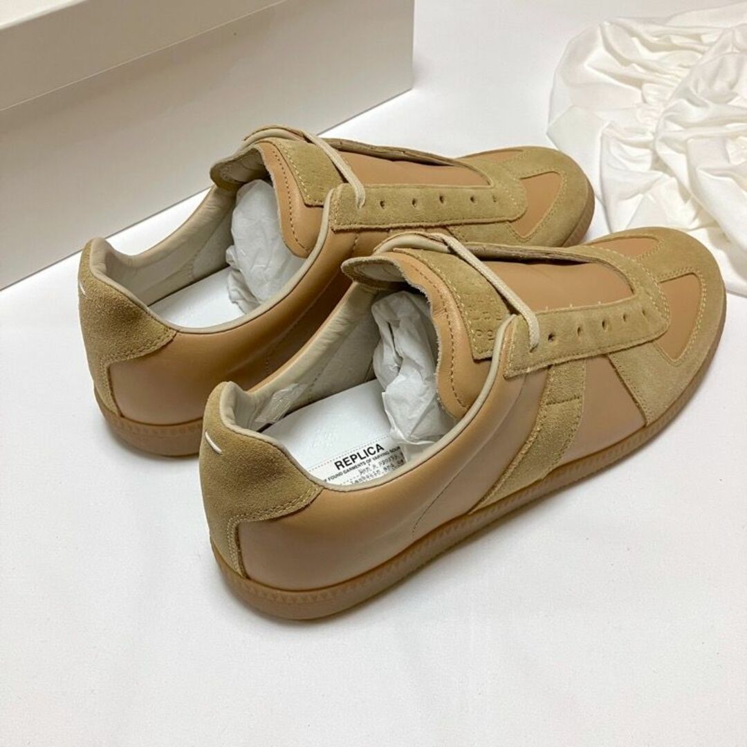 Maison Martin Margiela(マルタンマルジェラ)の新品 41 マルジェラ 22aw ベージュ ジャーマントレーナー 5057 メンズの靴/シューズ(スニーカー)の商品写真