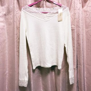 ミスティウーマン(mysty woman)の新品 ♥ mysty woman ♥ Ｖネックレースリブプルオーバー 今期(Tシャツ(長袖/七分))