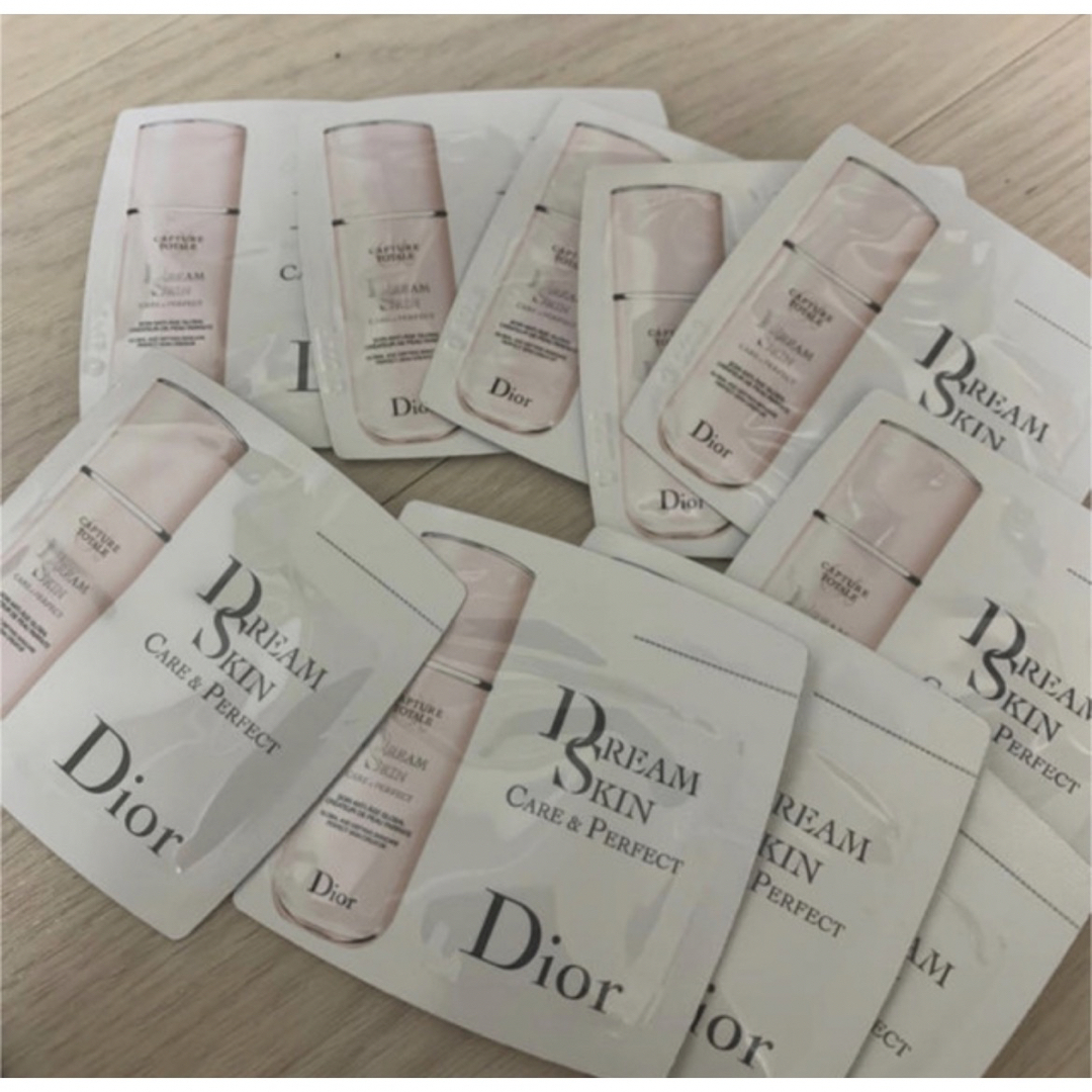 Dior(ディオール)のDior カプチュールトータルドリームスキン ケア＆パーフェクト コスメ/美容のスキンケア/基礎化粧品(乳液/ミルク)の商品写真