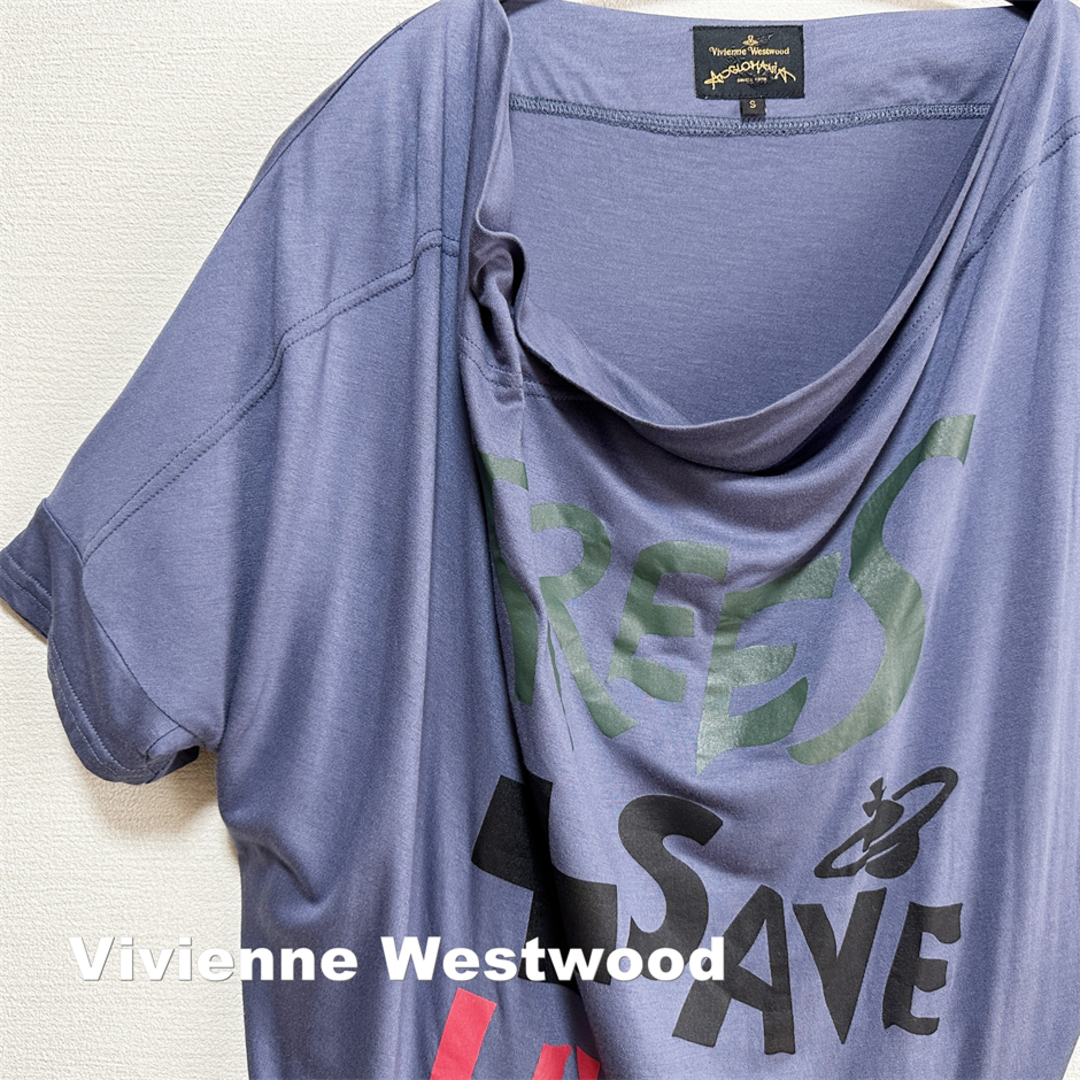 Vivienne Westwood(ヴィヴィアンウエストウッド)の【Vivienne Westwood】ORBロゴ SAVES LIVE Tシャツ レディースのトップス(Tシャツ(半袖/袖なし))の商品写真