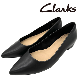 クラークス(Clarks)の〈美品〉Clarks クラークス【22.5】ポインテッドトゥ フラットパンプス(ハイヒール/パンプス)
