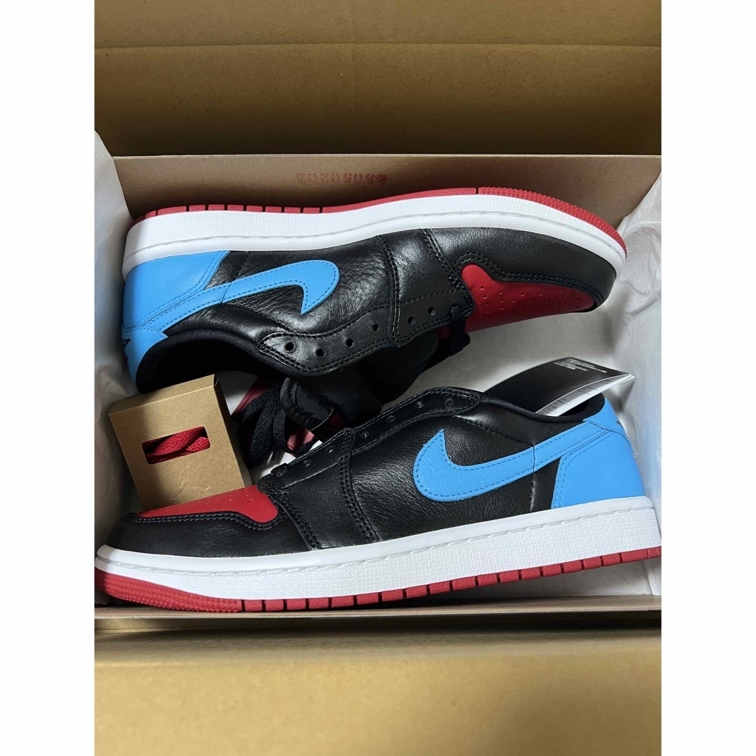 NIKE(ナイキ)のNike  Air Jordan 1 Low OG NC to Chicago メンズの靴/シューズ(スニーカー)の商品写真